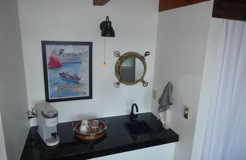 Port Ludlow Cabin | Experience the PNW in a cabin on Hood Canal with water and mountain views.