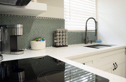 West Palm Beach House | Experience Vibrant Urban Living: Book Your Stay at Our Guesthouse Suite Today.
