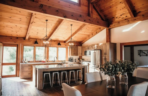 Northern Ontario Cabin | Explore Adventure Island