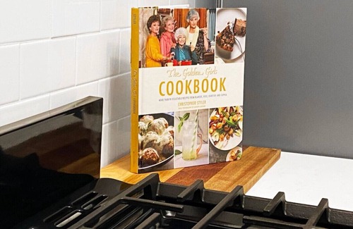 Mount Adams Apartment | Explore Downtown from Mt Adams | Patio River Views