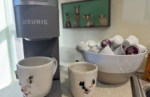 Aztec House | Explore Four Corners 4BR Retreat Above Winery