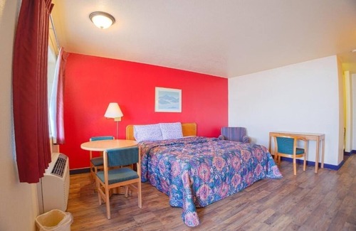 Lordsburg Hotel | Explore Pet Friendly Room Close To Lordsburg Attractions
