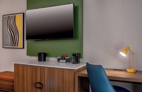 Eastwick Apartment | Explore Philly's Attractions! Pet-friendly Property, Free Airport Shuttle!