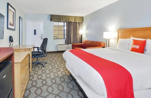Ingleside Hotel | Explore Port Aransas + King Bed, Outdoor Pool, Free Breakfast
