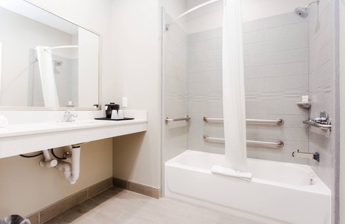 Spring Hotel | Express Inn - Spring