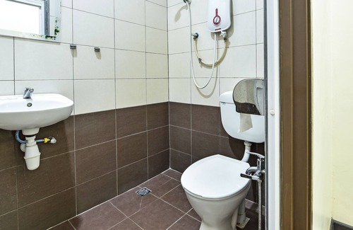 Pamijahan Hotel | EXPRESS O 92345 Villa Bidadari