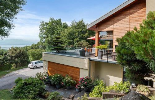 Arzier Villa | Exquisite 5-Bedroom Villa in Arzier for Families by GuestLee