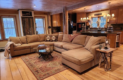 Hague House | Exquisite Adirondack Home in N. Lake George, NY