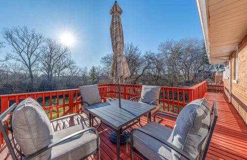 Olympia Fields House | Exquisite Getaway Home