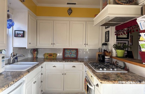 Laguna Beach House | Exquisite L.B. House Within Walking Distance to Beach and Town