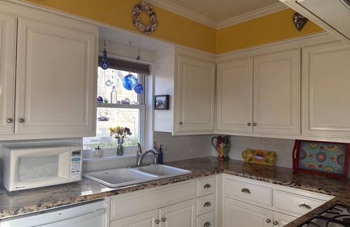 Laguna Beach House | Exquisite L.B. House Within Walking Distance to Beach and Town