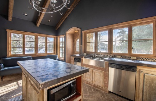 Columbine Lake House | Exquisite Mountain Lake Retreat, Minutes from Purgatory Ski Resort
