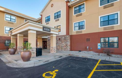 Orange Prairie Hotel | Extended Stay America Select Suites - Peoria - North