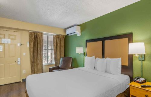 Five Oaks Hotel | Extended Stay America Suites - Portland - Beaverton