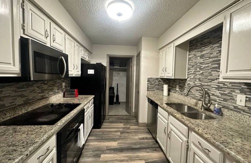 Northeast Carrollton House | Extended Stay: Backyard, Garage, Fireplace