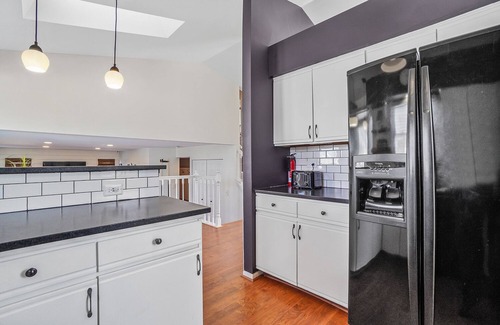 Carol Stream House | Extended Stay Carol Stream FHS Rental