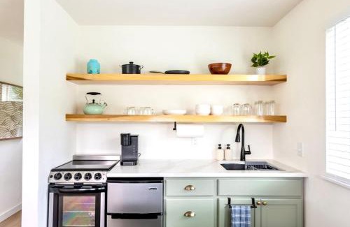 Windsor Park Apartment | Extended Stay Retreat - Cozy yet Spacious Tiny Gem