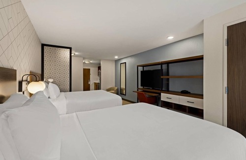 Newnan Hotel | Extended Stay Suites | 2 Units | Cheyenne WY Central Location