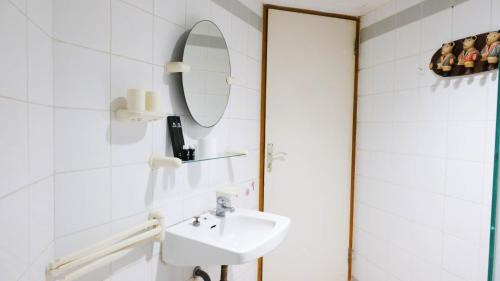 Surabaya Apartment | Extra Spacious and Homey 2BR at Kondominium Puncak Marina Apartment By Travelio