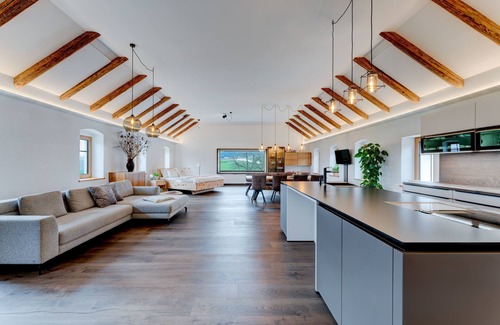 Senftenbach Apartment | Extraordinary loft in a former stable building