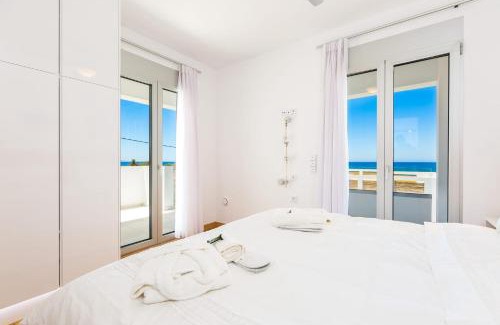 Pigianos Kampos Villa | Extraordinary Rethymno Villa Villa Hantengu 3 Bedrooms Beach Front Private Outdoor Swimming Pool And Hot Tub Pigianos Kampos