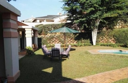 Lobamba House | Ezulwini Guest House