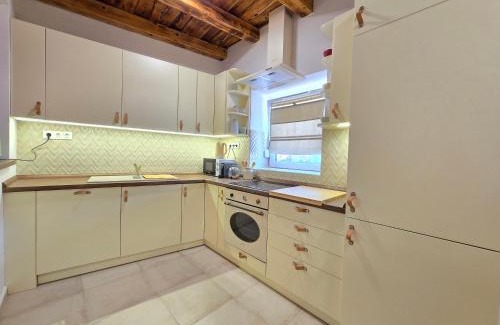 Balatonfured House | FÜGE - Füredi füge terasz