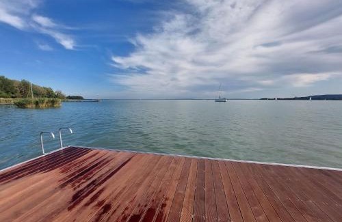 Balatonfuzfo Apartment | Fűzliget Wave