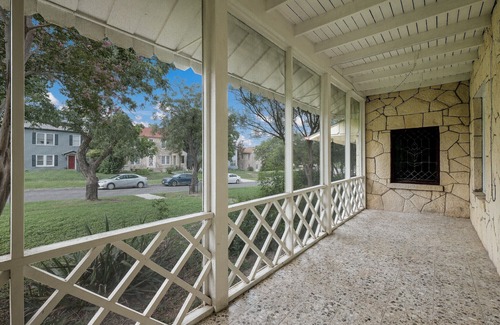 Jefferson Apartment | F1-10% OFF NEW Updated, Cozy & Clean Fast WiFi 2BR & 2BA Monthly Rental