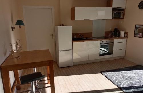 Saint-Lo Apartment | F1 Chez Ademax