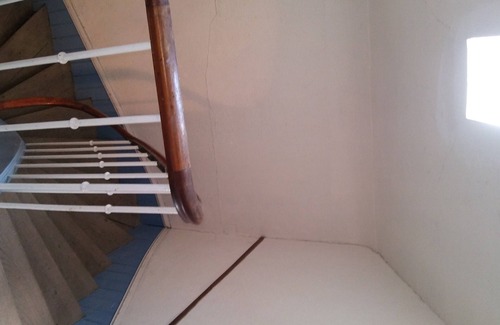 Saint-Charles du Port Apartment | F1 CO 2 RENOVATED NEAR DOCKS 2 pers.