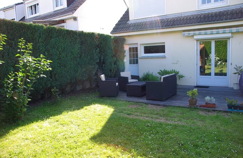 Ailly-sur-Somme Apartment | F1 furnished with Garden access