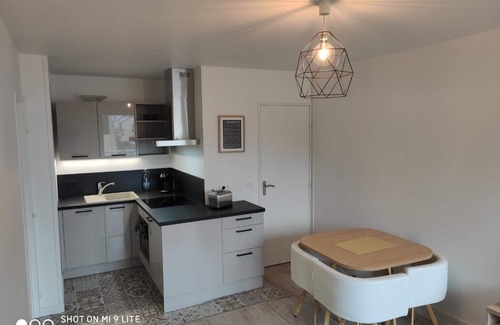 Courseulles-sur-Mer Apartment | F2 34 m² + 2 VTT 200 m from the sea