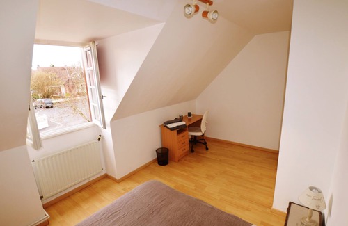 Saint-Germain-les-Corbeil Cottage | F3 in detached house 30 km from Paris