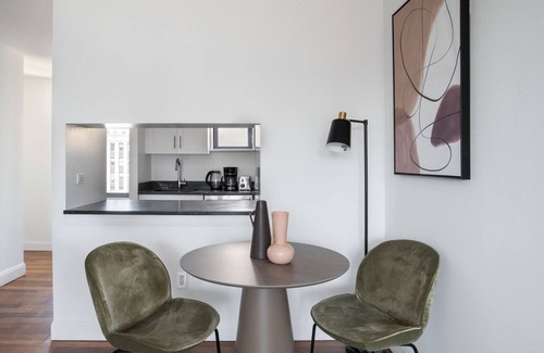 Gramercy Apartment | Fab Gramercy Park 1BR w/Gym, Doorman & W/D, nr MSG, by Blueground