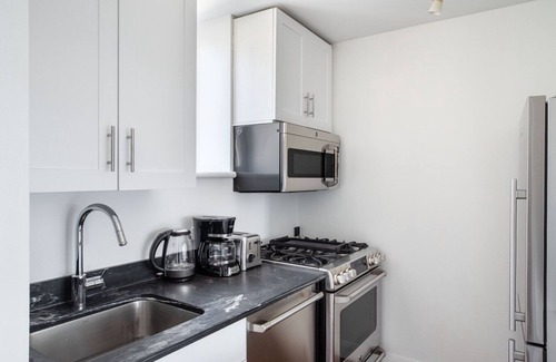 Gramercy Apartment | Fab Gramercy Park 1BR w/Gym, Doorman & W/D, nr MSG, by Blueground