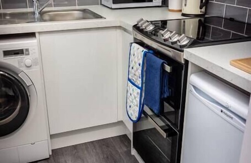 Shawlands Apartment | Fab studio apt in Southside, close to shops,cafes & bars