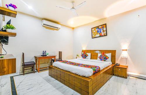 Faridabad Hotel | FabExpress Galaxy II