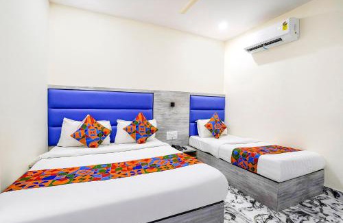 Jogeshwari West Hotel | FabExpress Good Luck Residency - Nr NESCO Exhibition Center