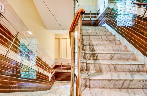 Kolkata Hotel | FabExpress Harry inn