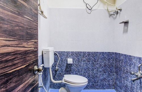 Marathahalli Hotel | FabExpress Mayuri Residency