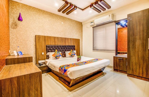 Marathahalli Hotel | FabExpress Mayuri Residency