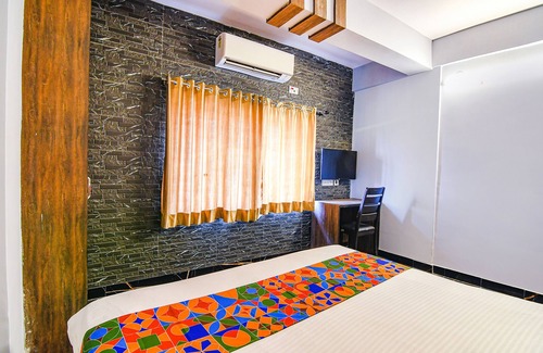 Sankrail Hotel | Fabexpress Subh Residency