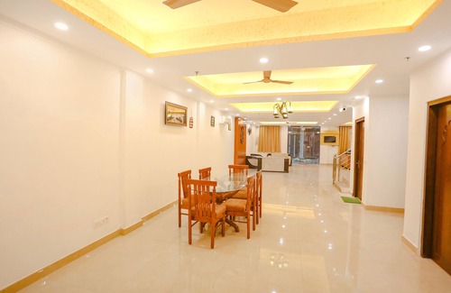 Dwarka Hotel | Fabexpress Taj Residency