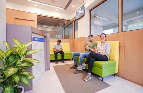 Khattalwada Hotel | FabExpress Utsav Residency - Nr Panvel Railway Station