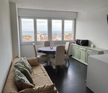 Lignano Sabbiadoro Apartment | FabFour Appartamento - Centrale - Piazza Fontana