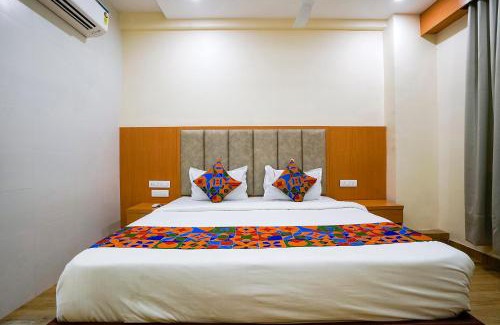 Kalina Hotel | FabHotel 7 Square - Nr BKC