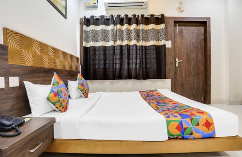 Nagpur Hotel | FabHotel Blue Star