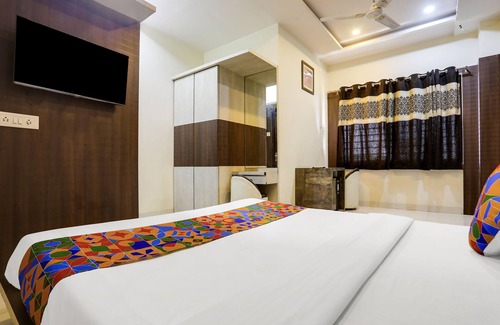 Nagpur Hotel | FabHotel Blue Star