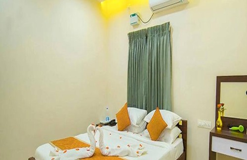 Madurai Hotel | Fabhotel Chakkra Residency